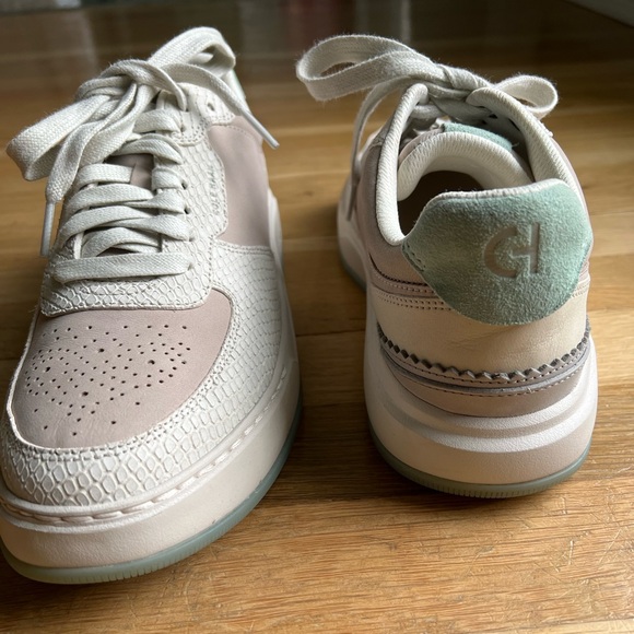 Cole Haan GrandPro Crossover Sneaker, Dove-silver Birch Snake Print, size 10.5M - Picture 3 of 12